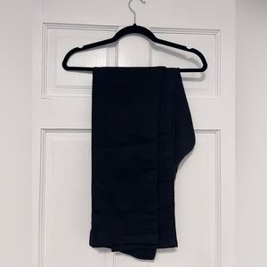 jet black jeans Uniqlo waist 32 length 34